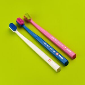 Bộ 3 bàn chải răng Curaprox CS 5460 Ultra Soft 3