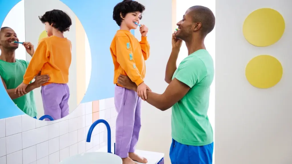 Hướng dẫn sử dụng bàn chải cho trẻ em Curaprox CS Kids