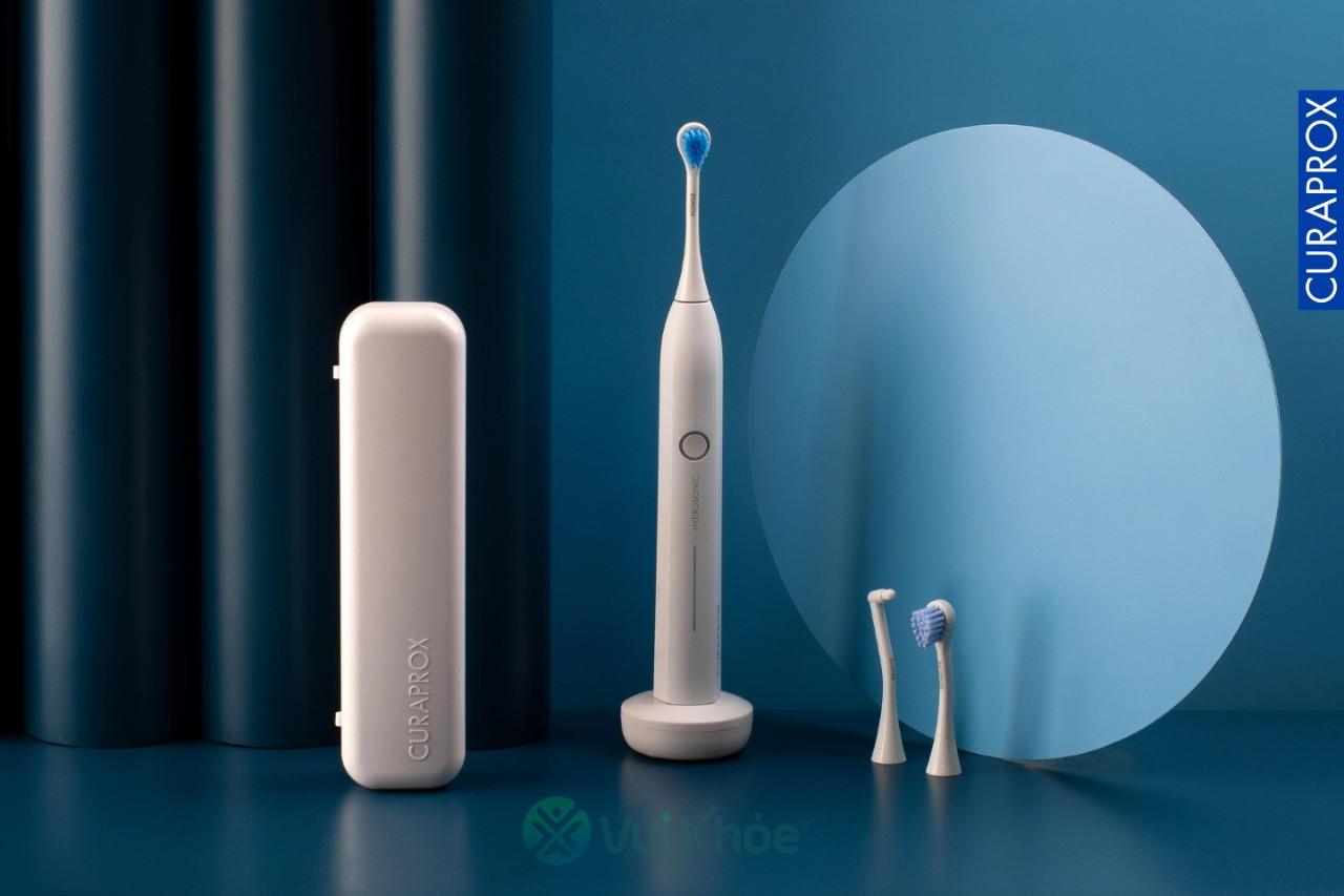 Care &amp; Share &#8211; Bí mật đằng sau bàn chải điện Curaprox Hydrosonic Pro