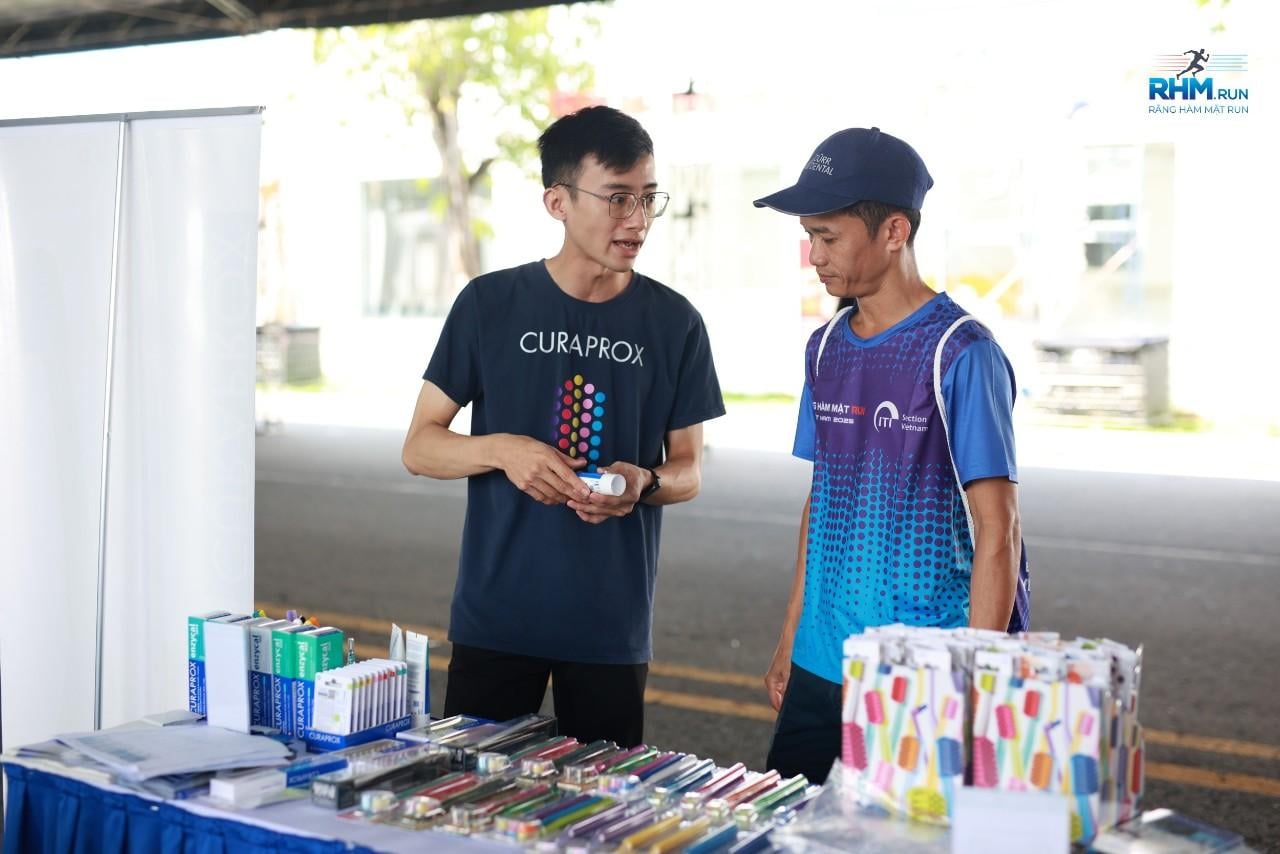 [RHM RUN 2025 - CURAPROX] Đồng hành cùng bước chạy yêu thương 2025